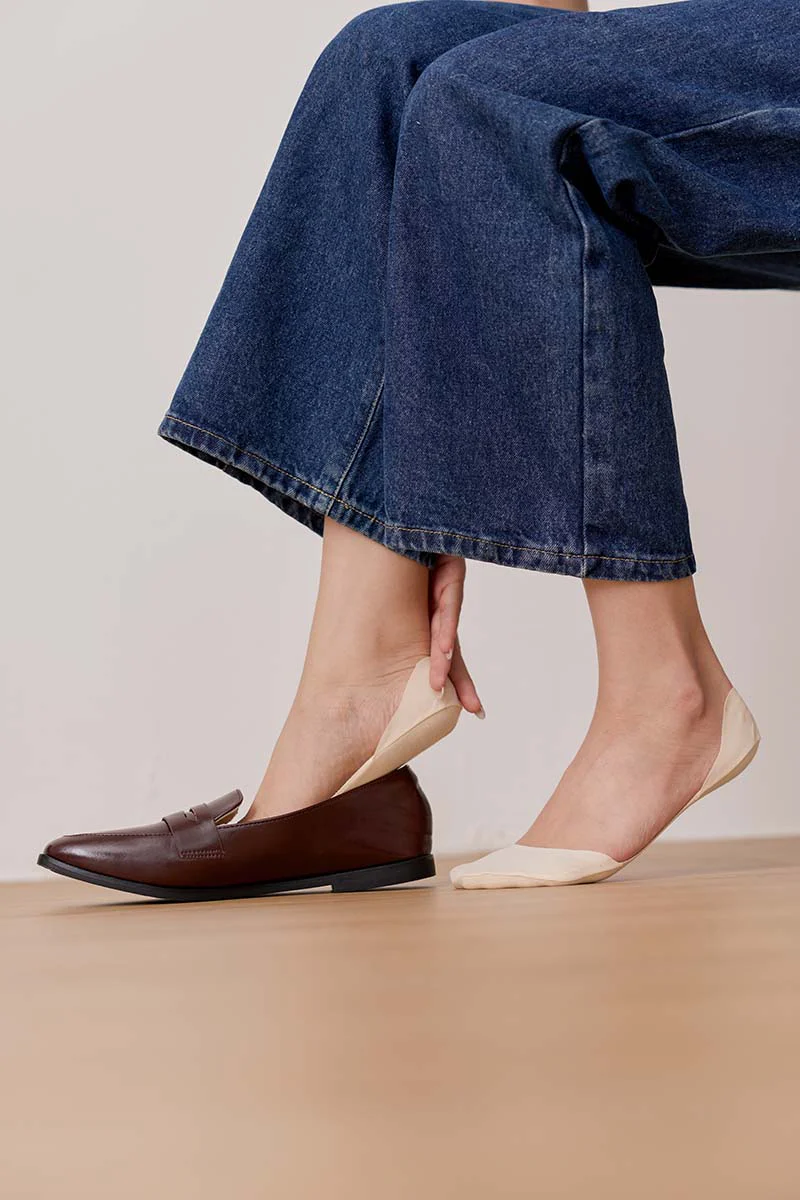 2-Pair Pack Non Slip Invisible Socks in Nude - Image 8