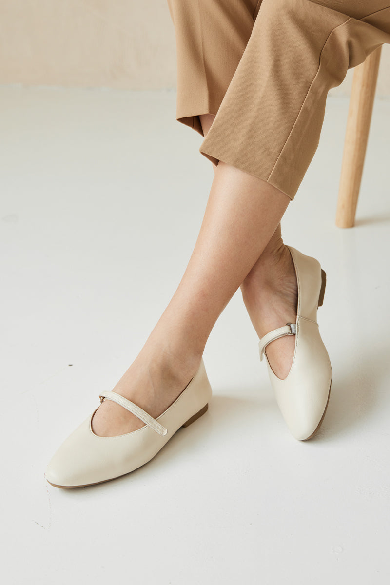 Allegro Calf Leather Maryjane Flats in Cream - Image 5