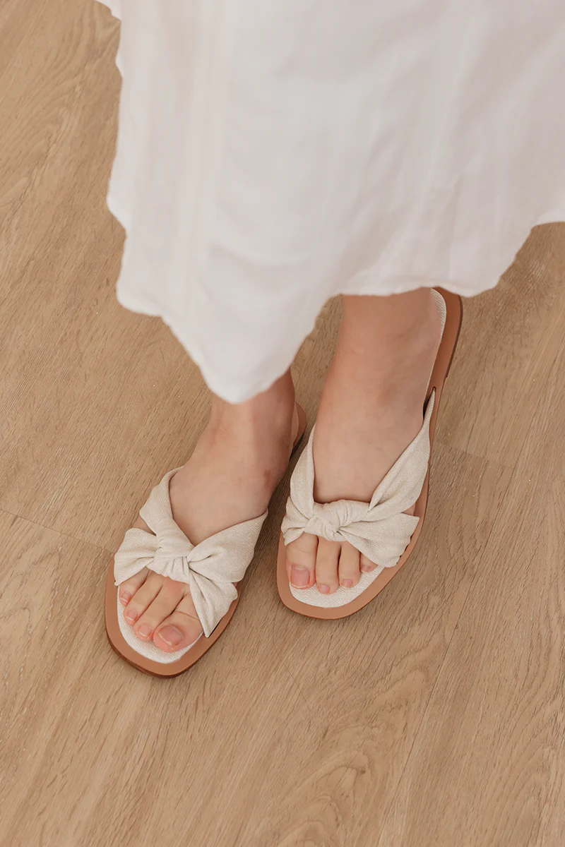 Arielle Knotted Sliders in Waterproof Linen - Image 5