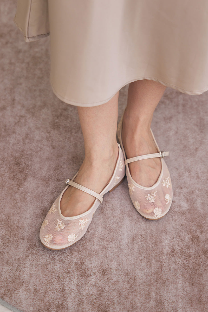 Aster Floral Mesh Maryjane Flats in Cream - Image 3
