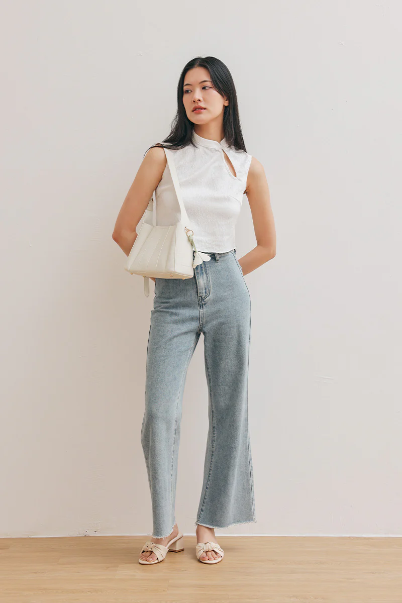 Athens Panel Shoulder Bag in Cream - Image 4