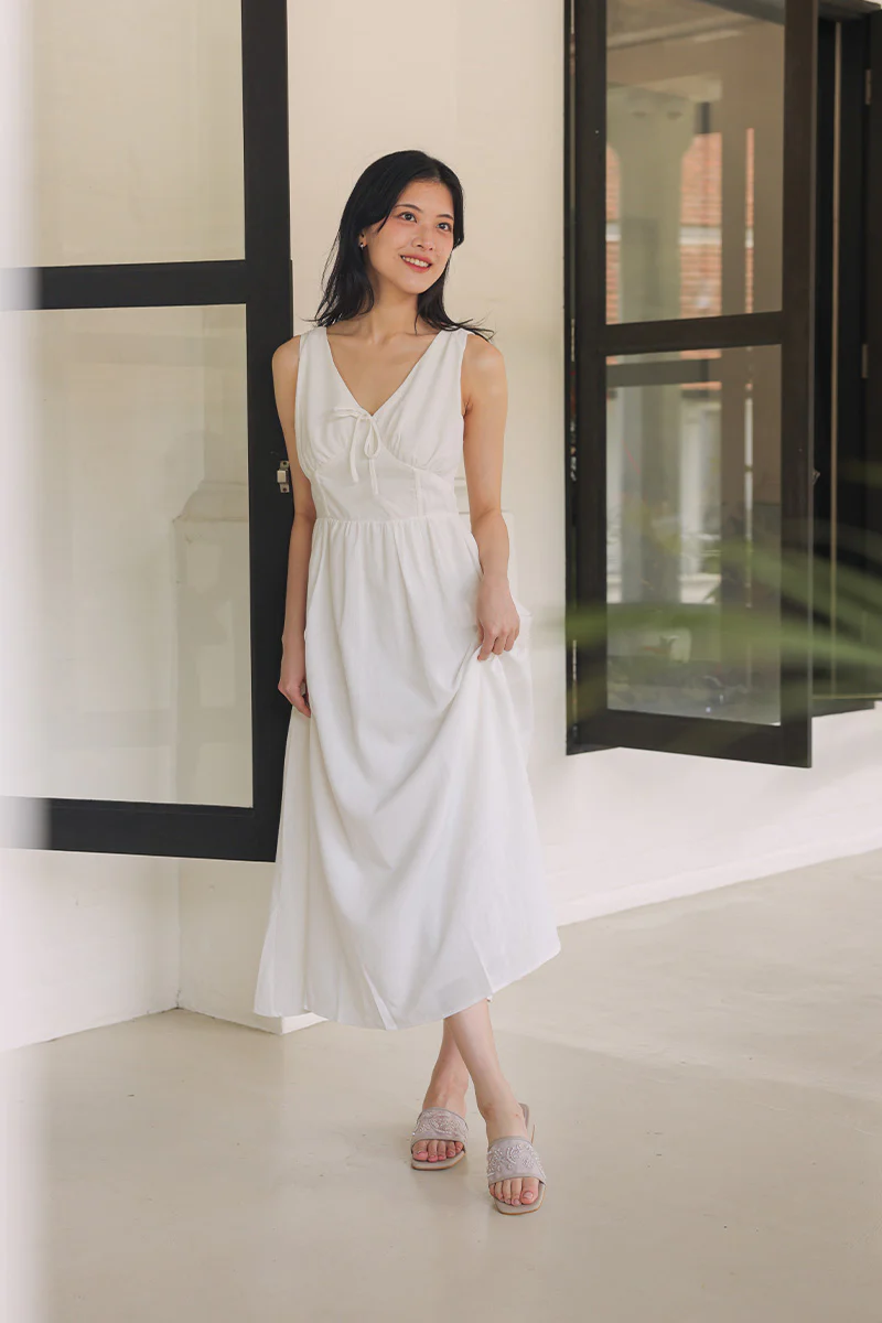 Azure Embroidered Mesh Sliders in Nude