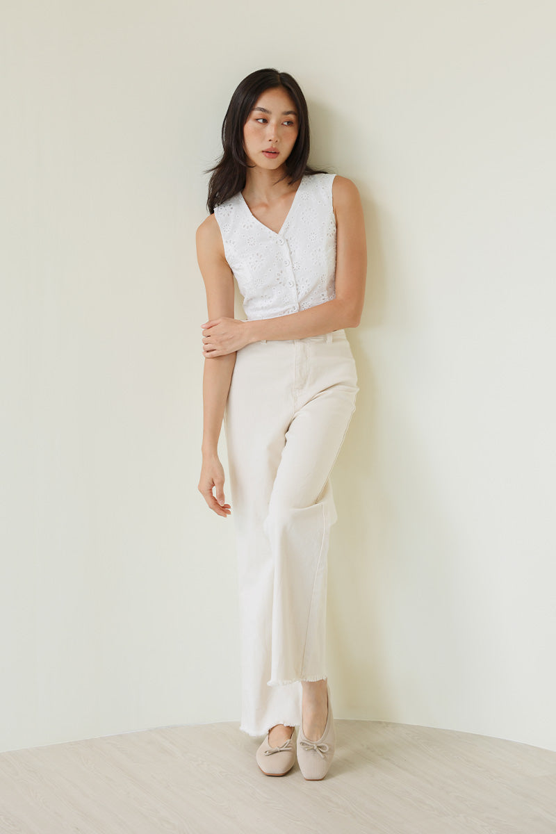Balleta Cloud Flyknit Flats in Beige - Image 3