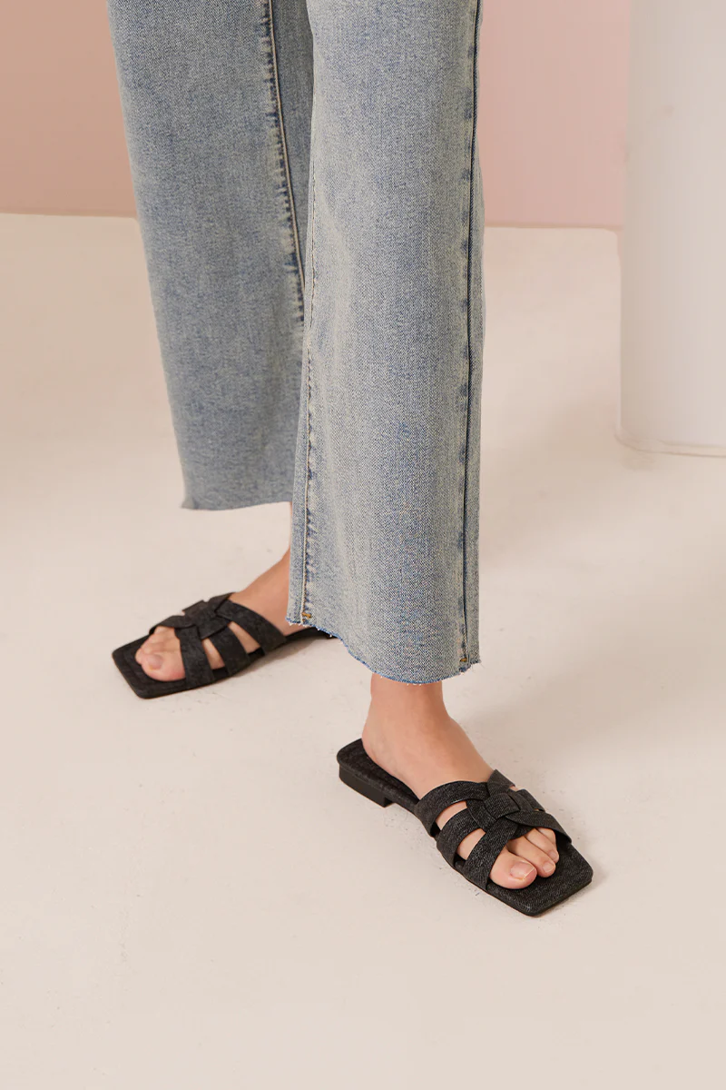 Billie Interlocking Sliders in Black Denim - Image 5