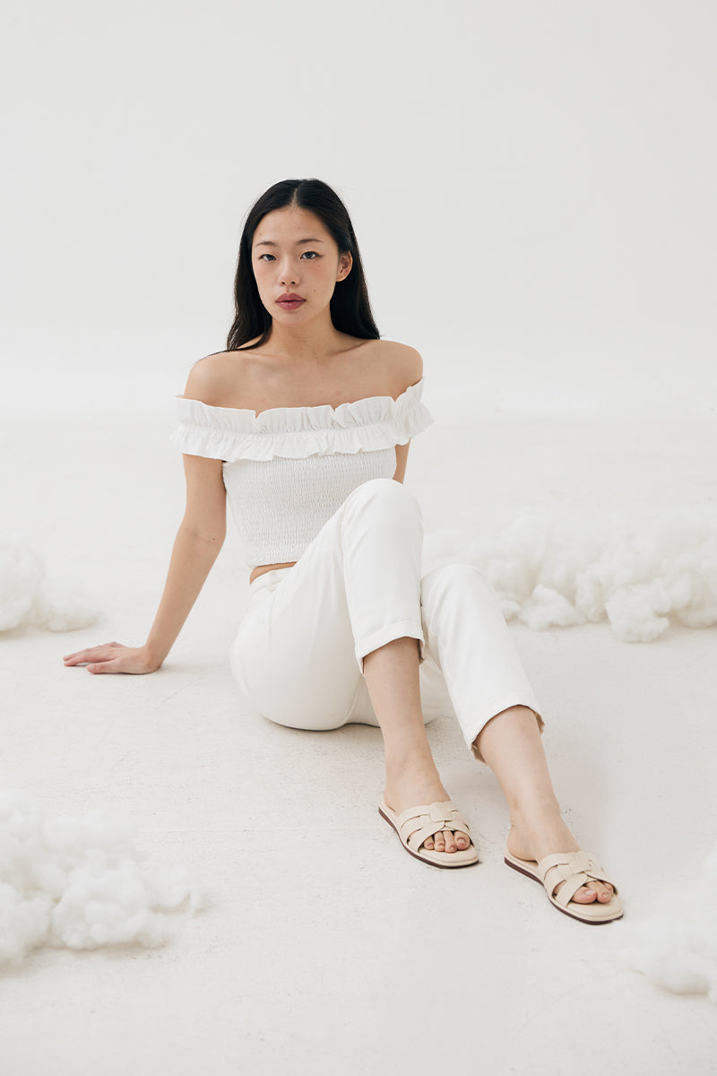 Bondi Cloud Sliders in Cream - Image 4
