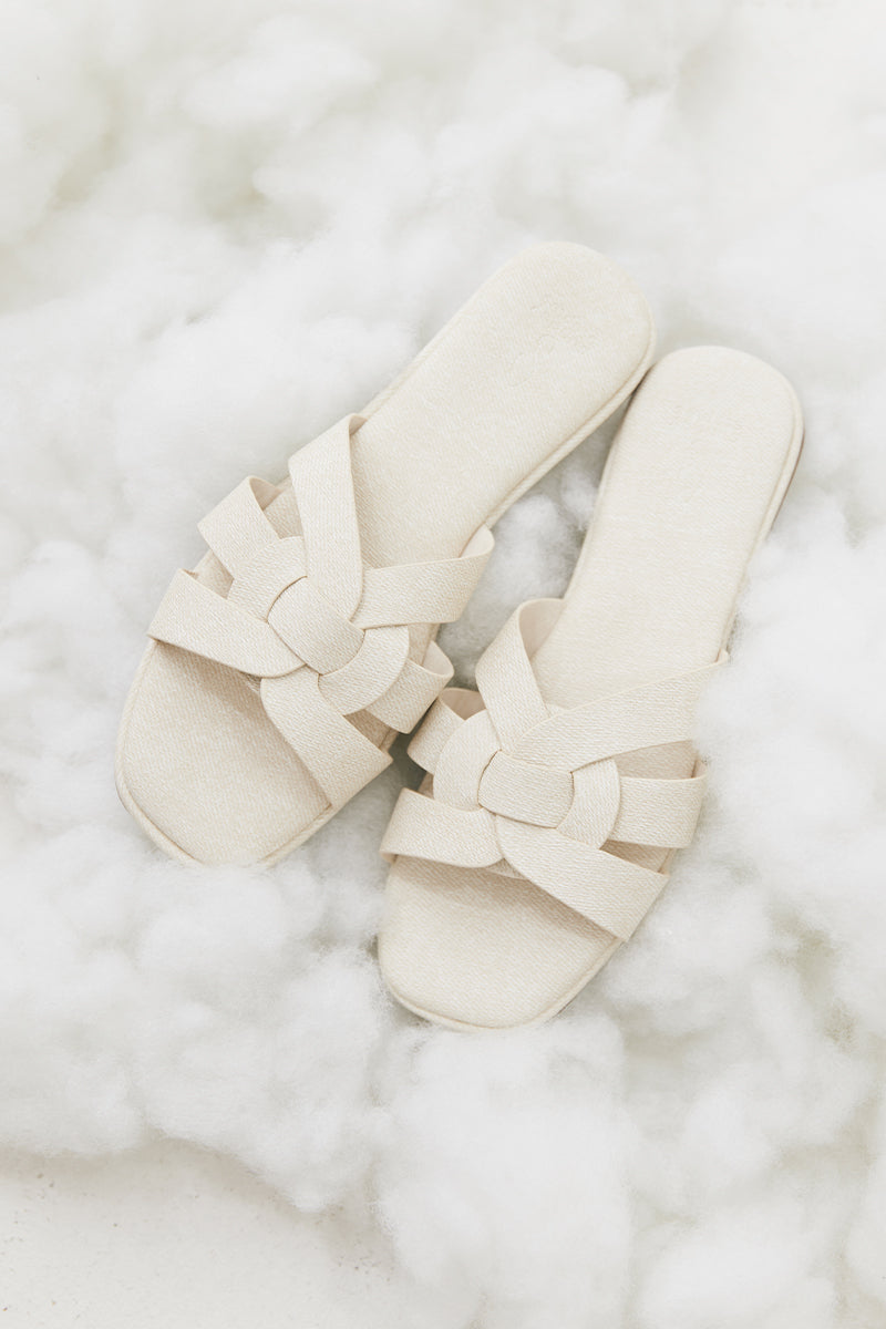 Bondi Cloud Sliders in Waterproof Linen - Image 4