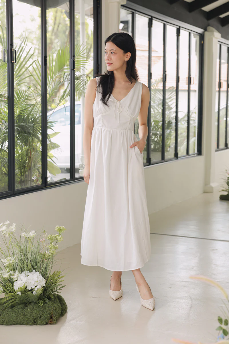 Calina Embroidered Slingback Heels in Waterproof Linen - Image 3