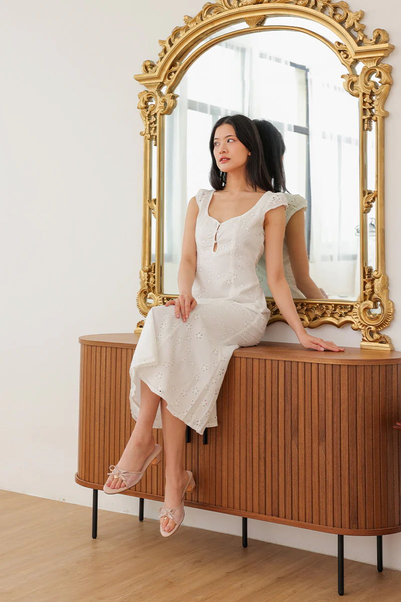 Calyra Charmé Mesh Cloud Heels in Light Mauve - Image 7