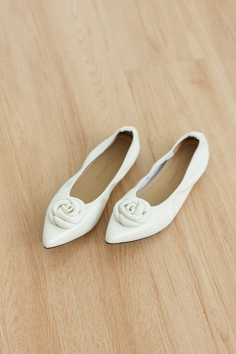 Camellia Sheep Leather Flats in Pearl Cream - Image 3