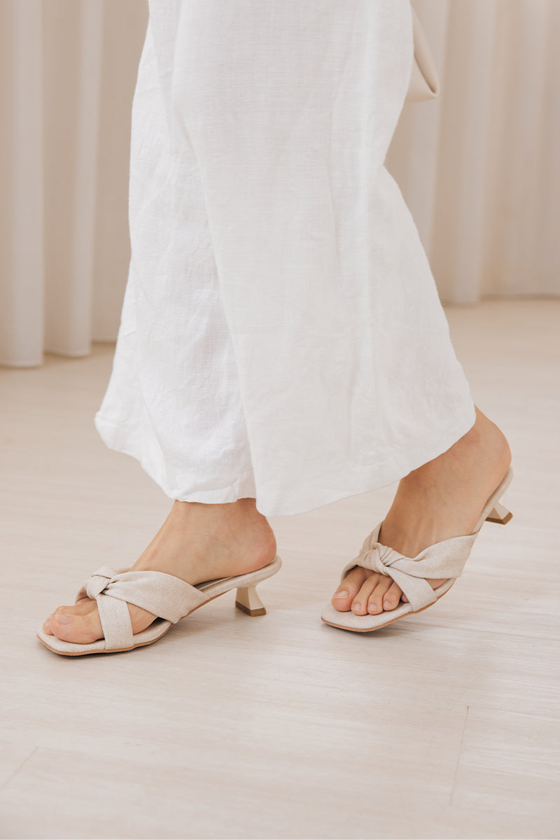 Carana Knotted Kitten Heels in Waterproof Linen - Image 3