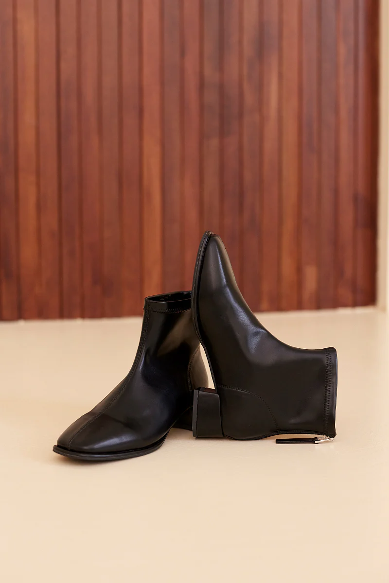 Cardith Block Heel Ankle Boots in Black