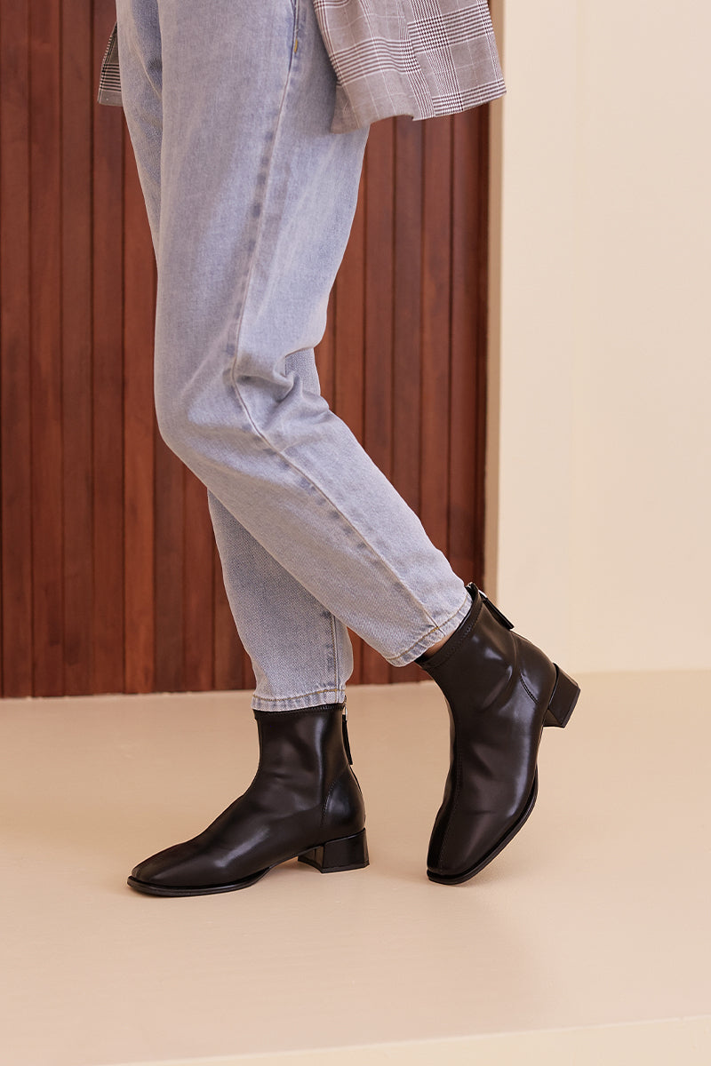 Cardith Block Heel Ankle Boots in Black - Image 3