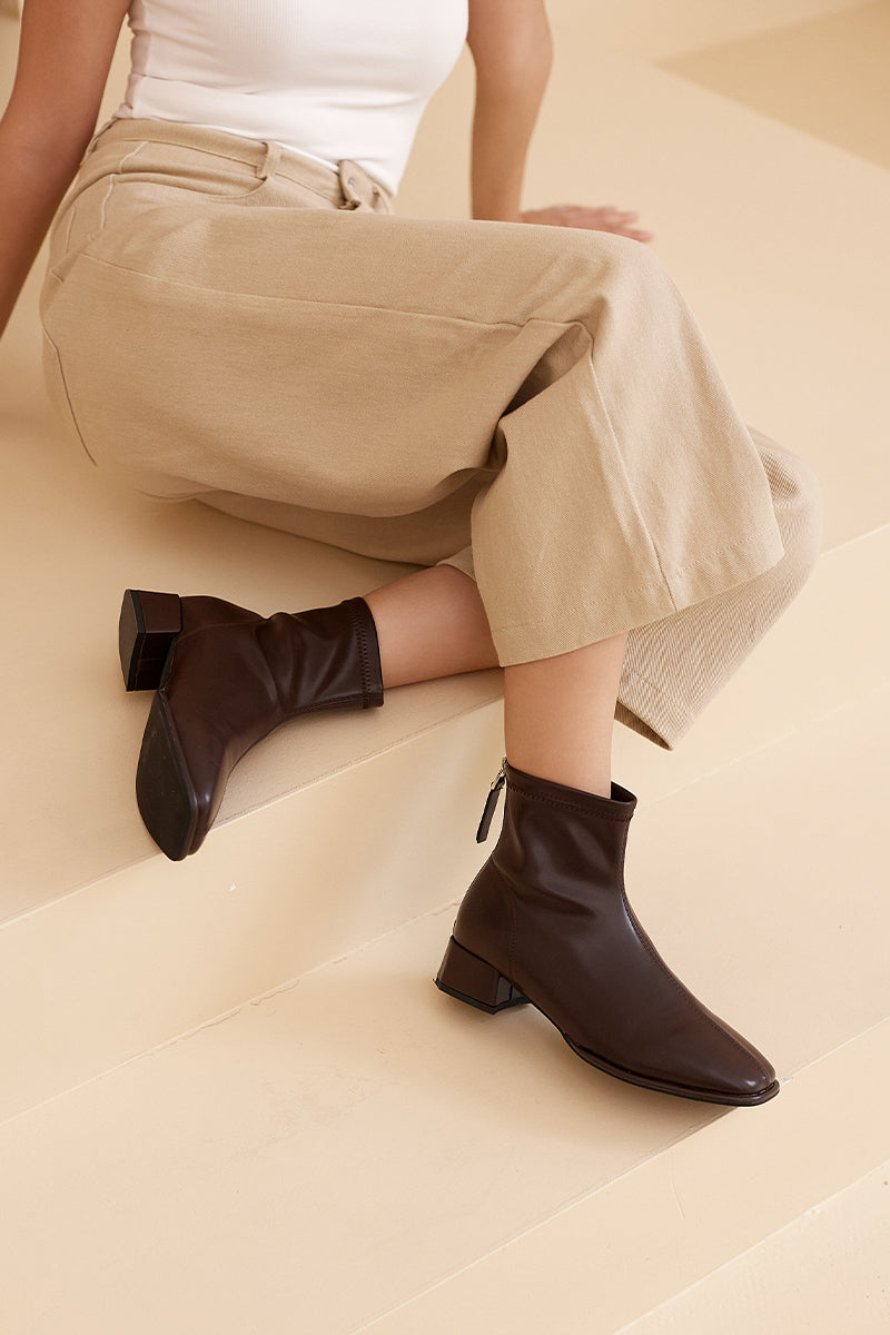 Cardith Block Heel Ankle Boots in Mahogany - Image 4