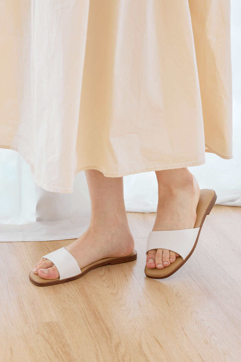 Chantal Irregular Strap Cloud Sliders in Caffe Latte - Image 2