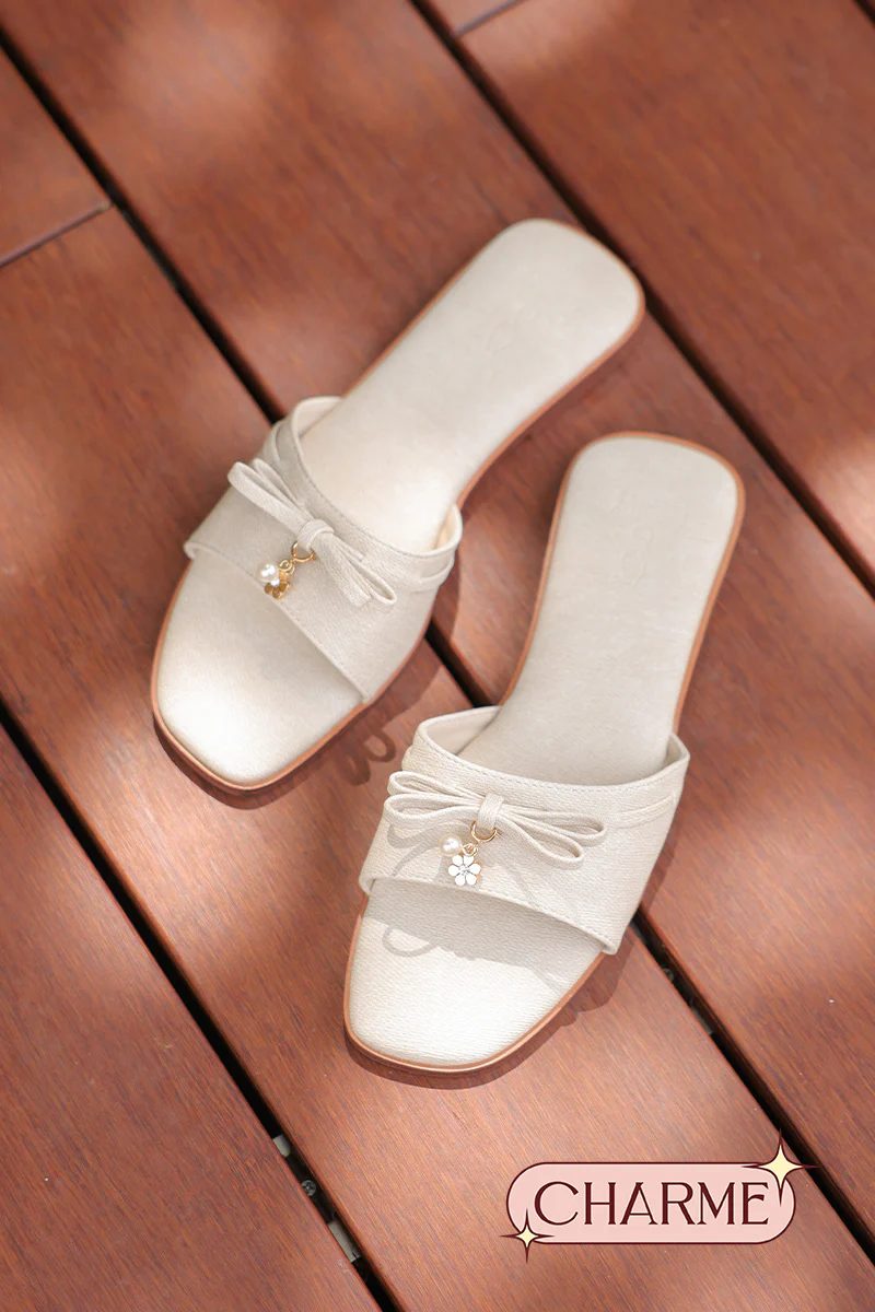 Claire Charmé Cloud Sliders in Waterproof Linen