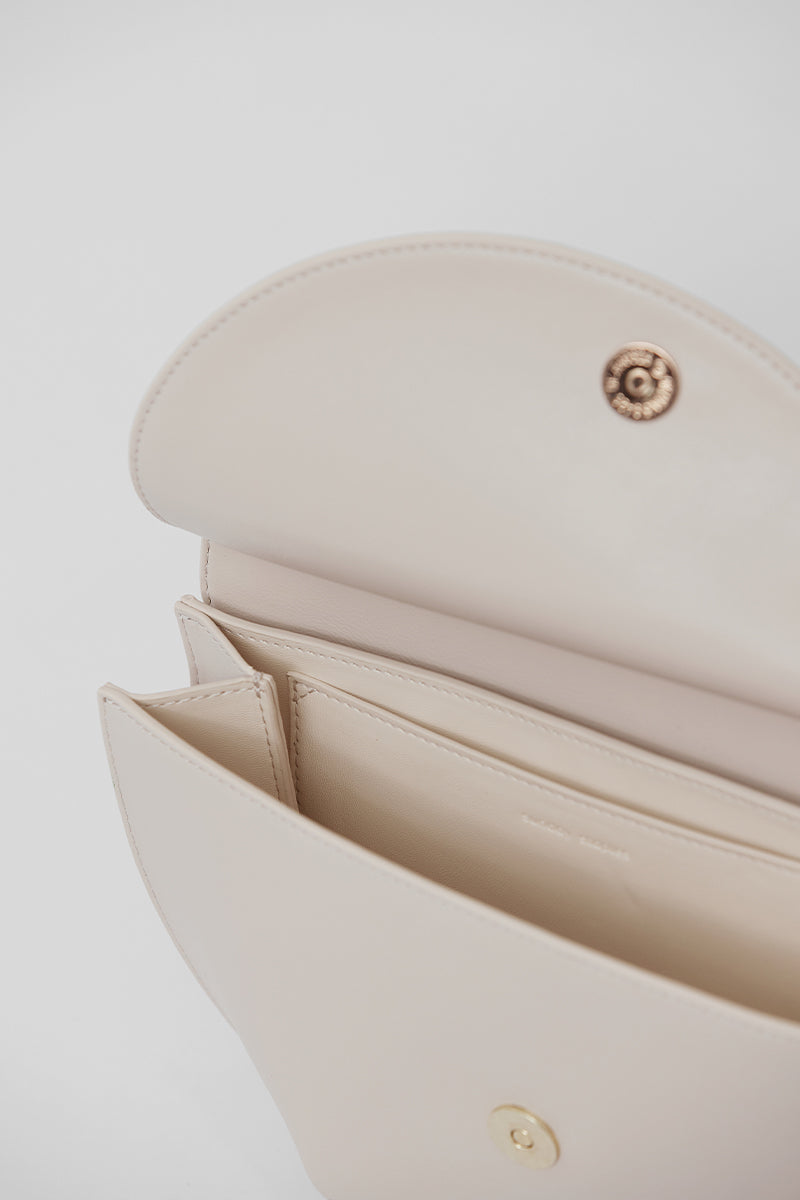 The Clair Bag in Chalk - Image 6