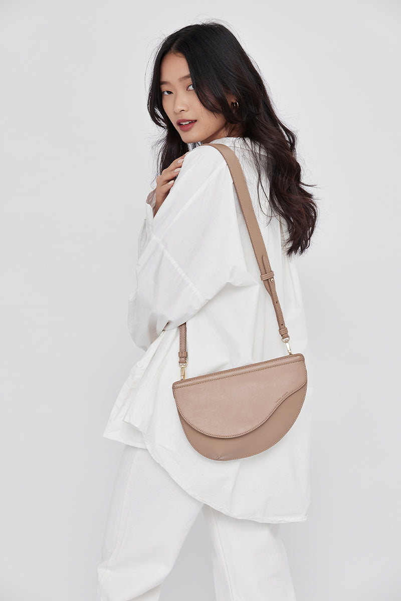 The Clair Bag in Taupe - Image 4