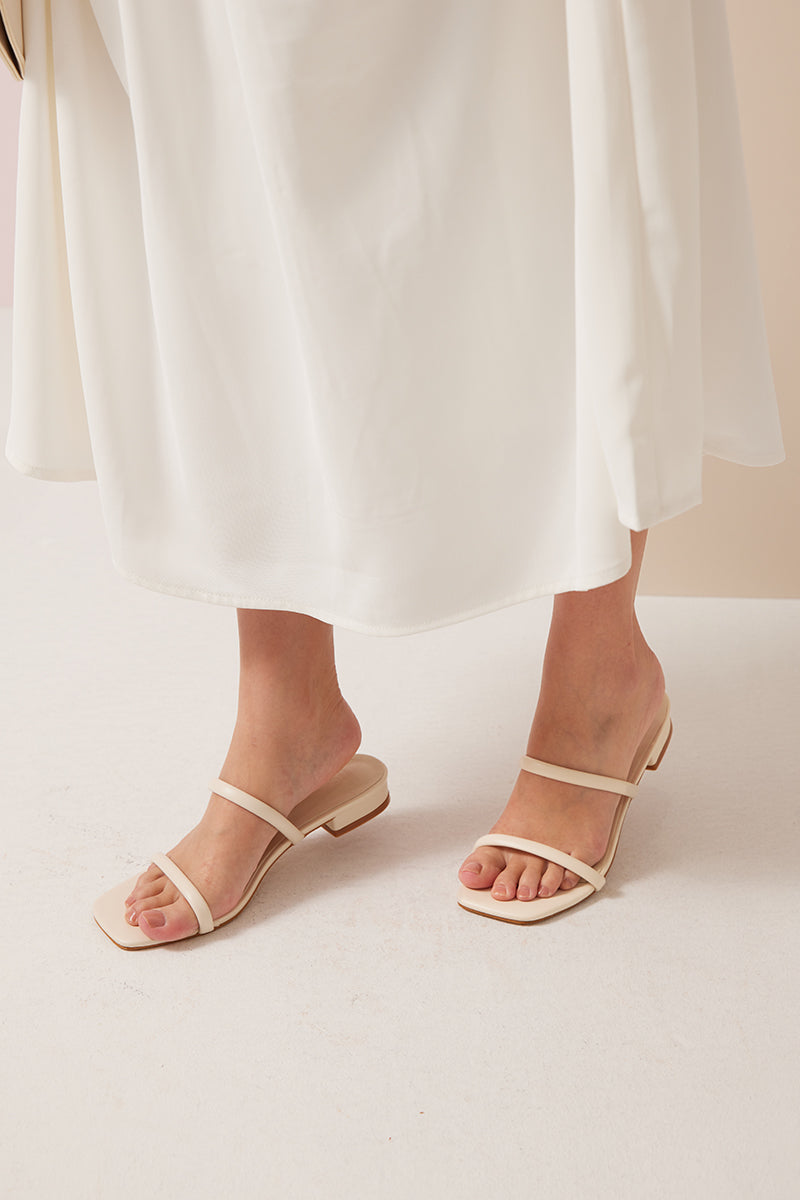 Sammie Strappy Sliders in Ivory - Image 6