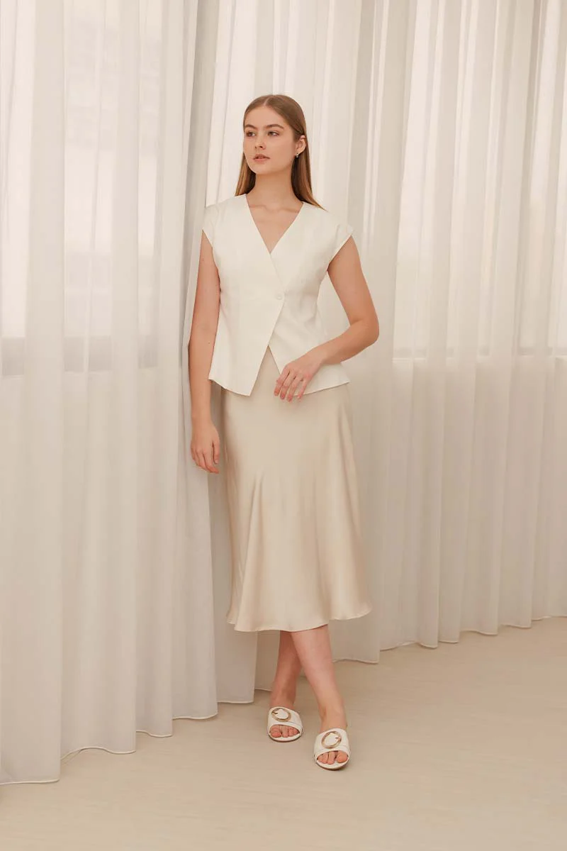 Corra Sliders in Waterproof Satin Cream - Image 2