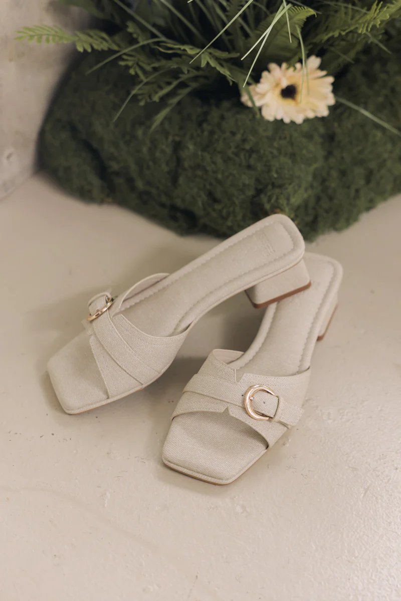 Delora Buckle Cloud Heels in Waterproof Linen - Image 4