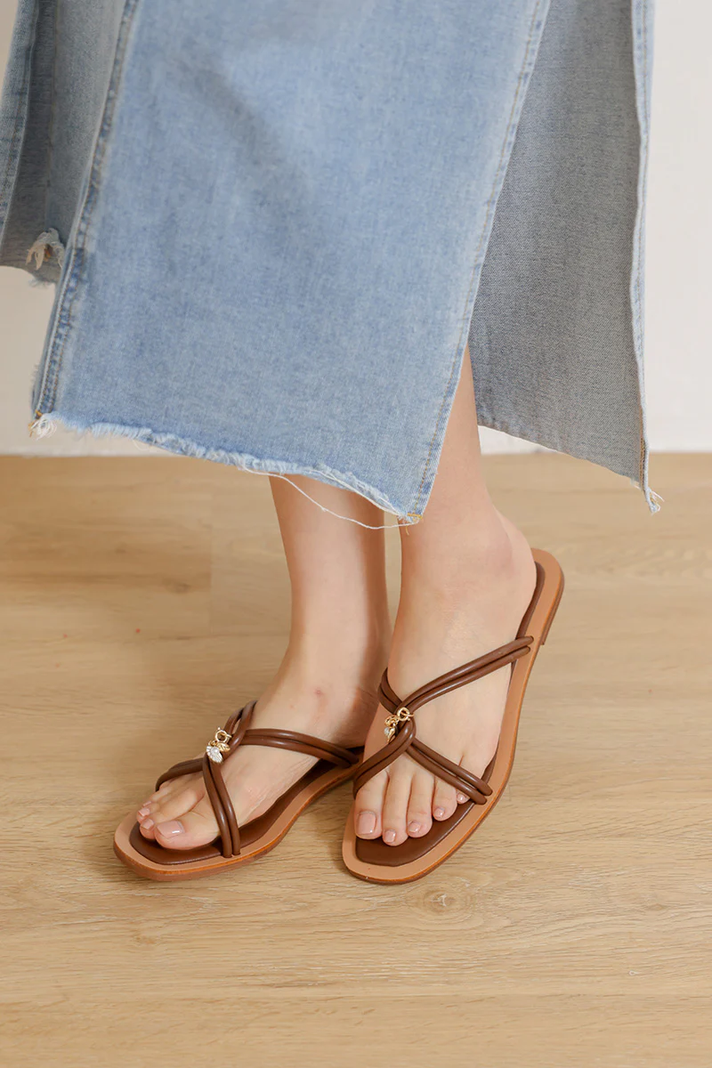 Elowen Twist Charmé Strappy Sliders in Dark Brown - Image 2