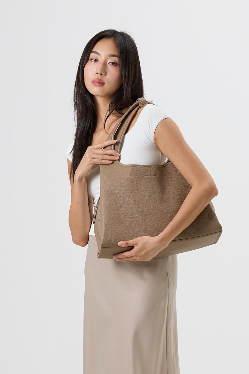 Fuji Hobo Bag in Clay - Image 4