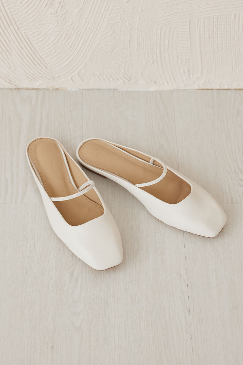 Greyer Slip-on Mule in Cream - Image 6
