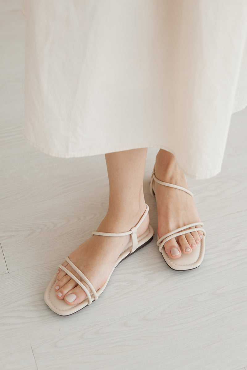 Jamie Cloud Sandals in Cream - Image 2