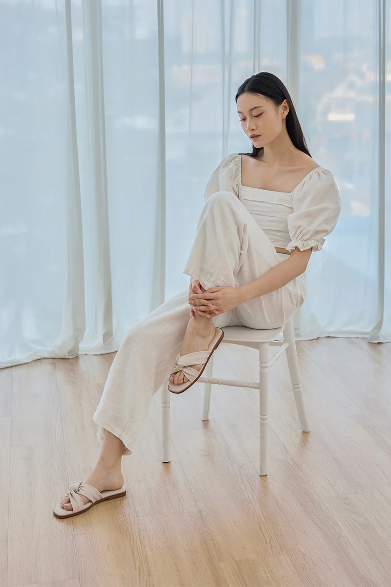 Jessa Cloud Sliders in Waterproof Linen - Image 6