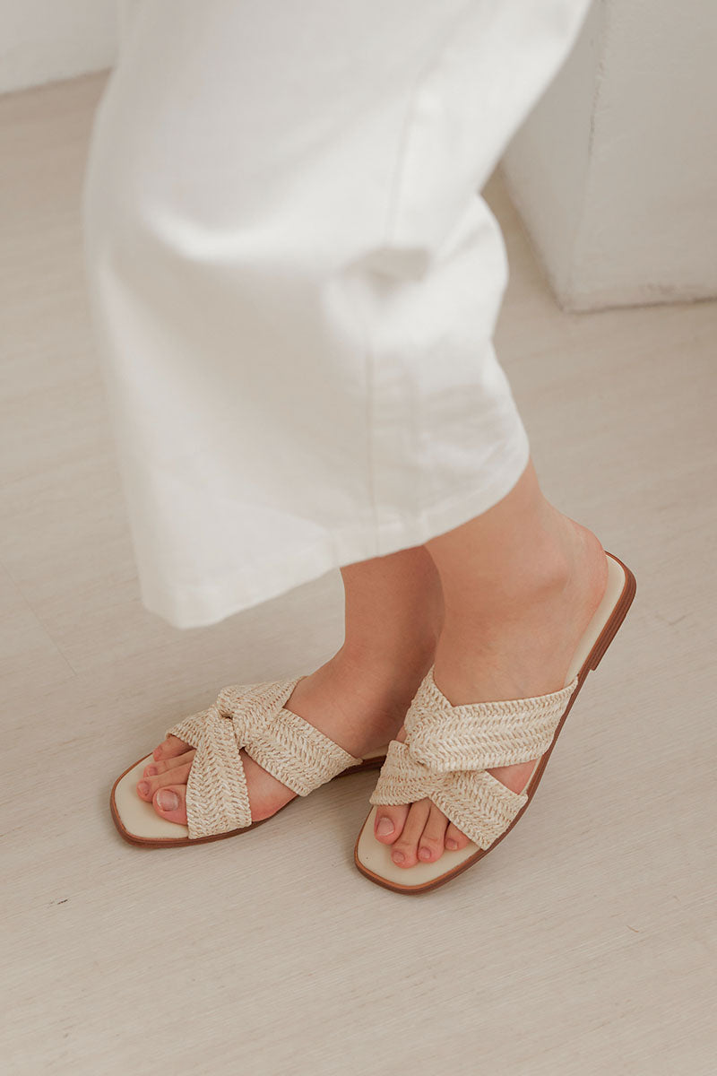 Jessie Cloud Sliders in Cream Rattan - Image 3