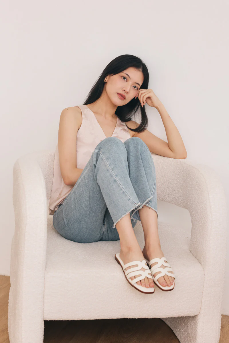 Kaela Cloud Sliders in Cream - Image 2