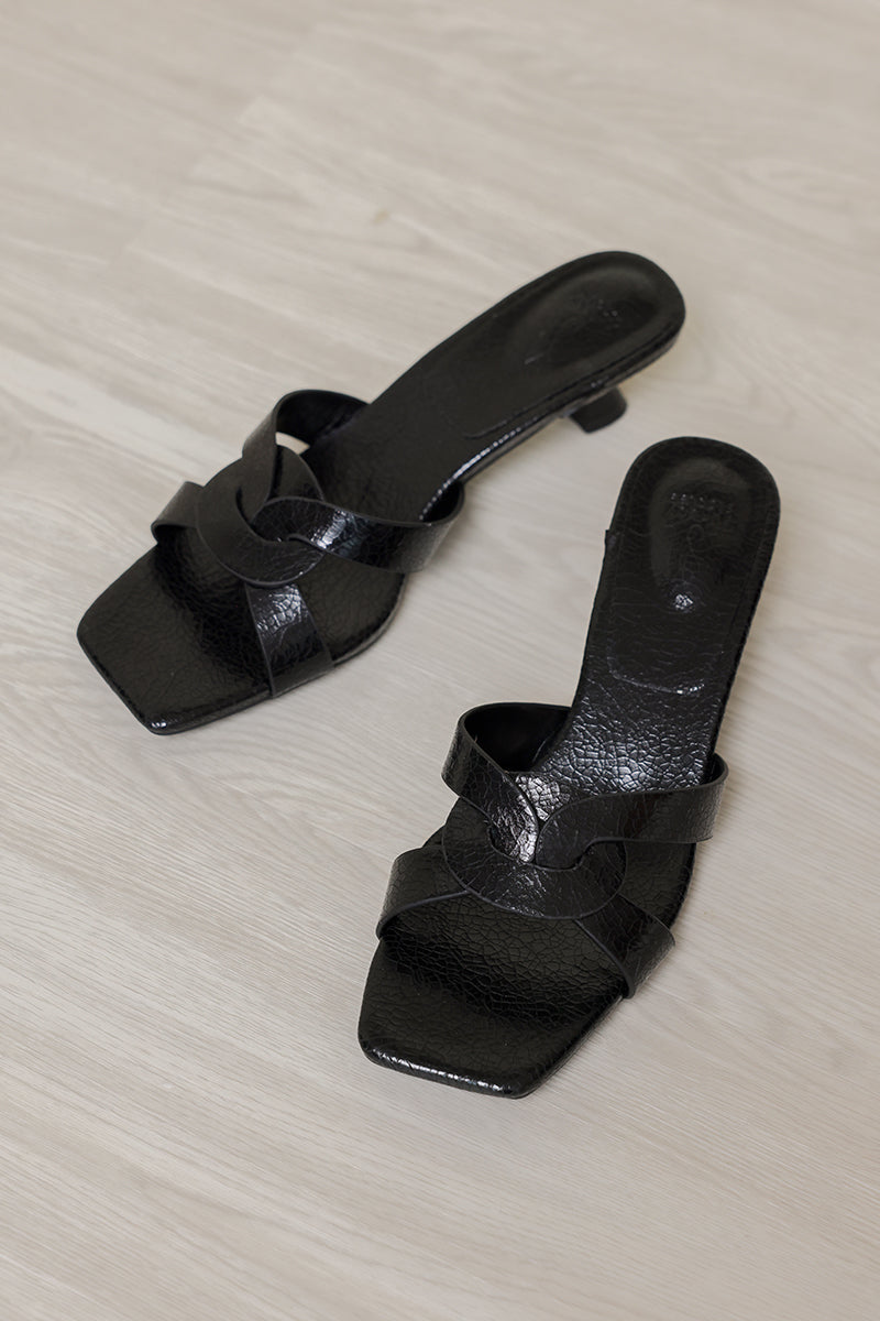 Kaia Interlocking Kitten Heels Black Crinkled - Image 4