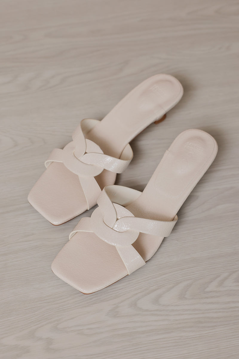 Kaia Interlocking Kitten Heels Cream Crinkled - Image 6