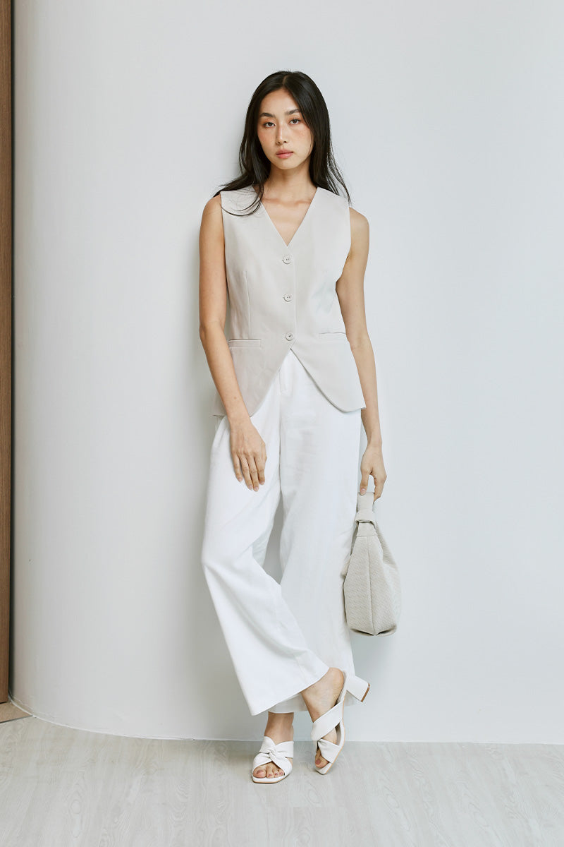 Kessie Knotted Block Heels in Cream - Image 2