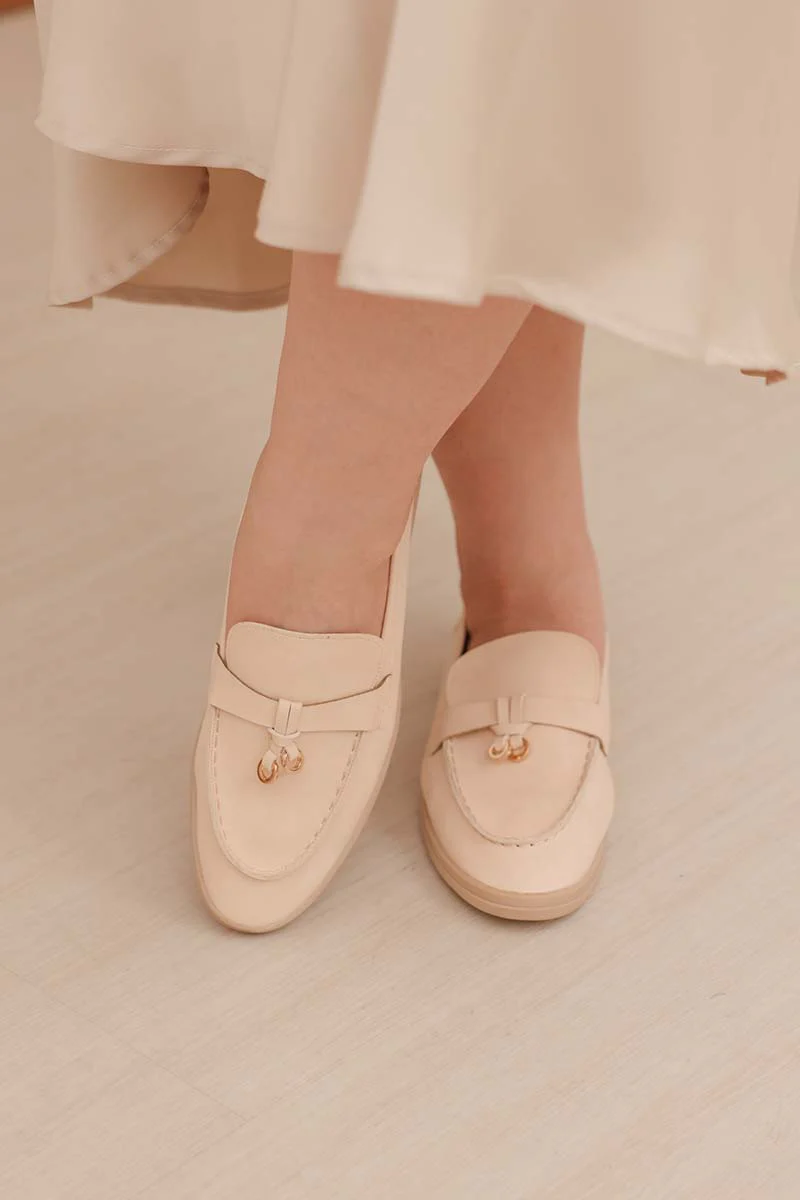 Kivo Loafers in Cream - Image 3