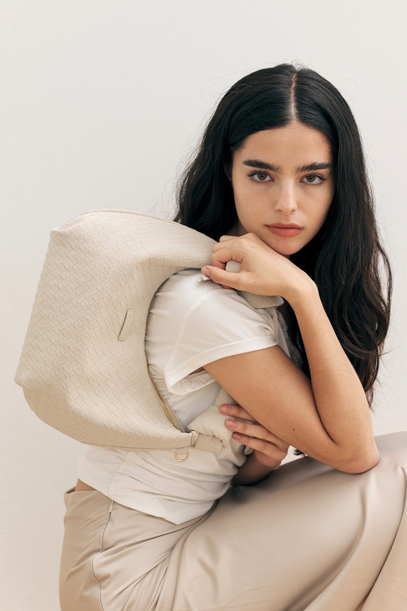 Kyoto Knotted Weaved Shoulder Bag in Cream - Image 2