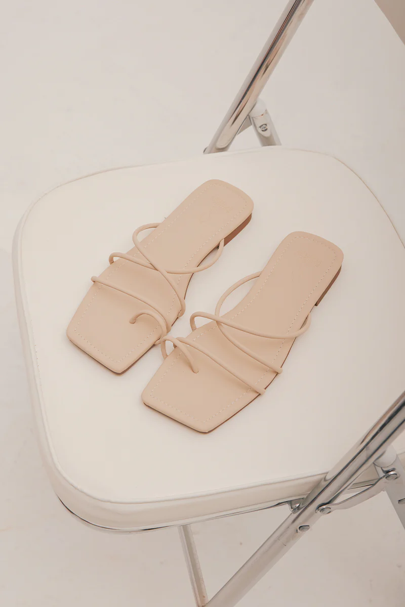 Leigh Strappy Sliders in Oat - Image 3