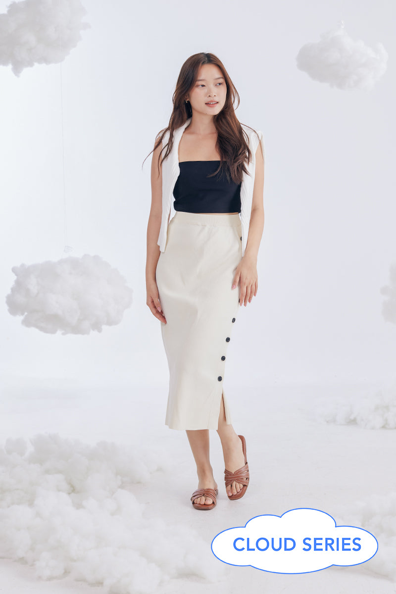 Leone Interlocking Cloud Sliders in Pecan - Image 6