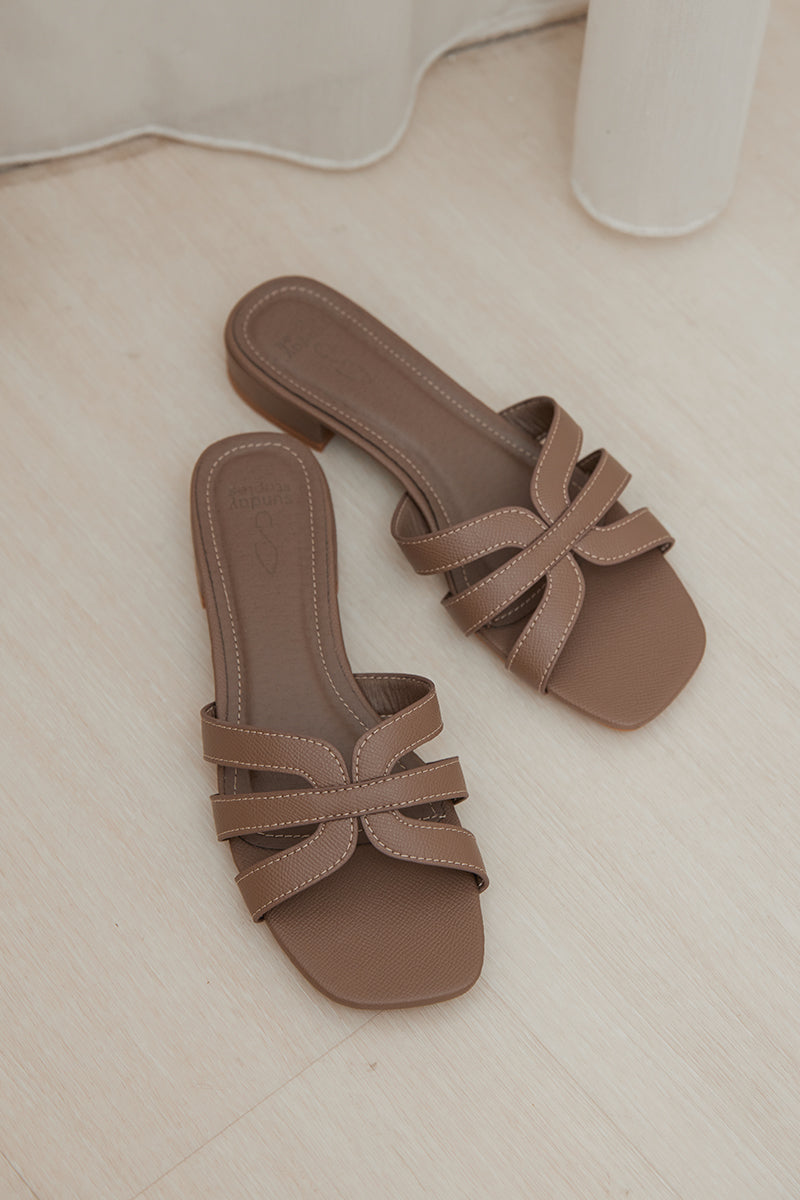 Levi Interlocking Sliders in Elephant - Image 6