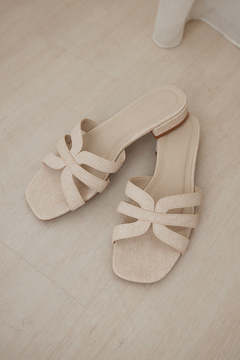 Levi Interlocking Sliders in Waterproof Linen - Image 2