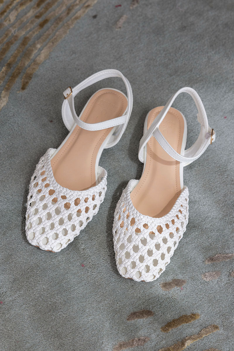 Linnea Hand-weaved Flats in White - Image 4