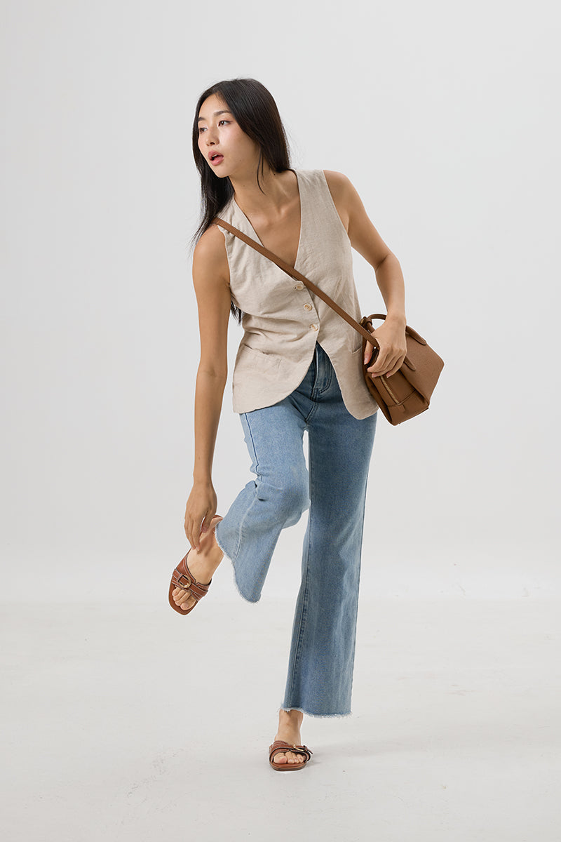 Liria Buckle Cloud Sliders in Caramel - Image 2