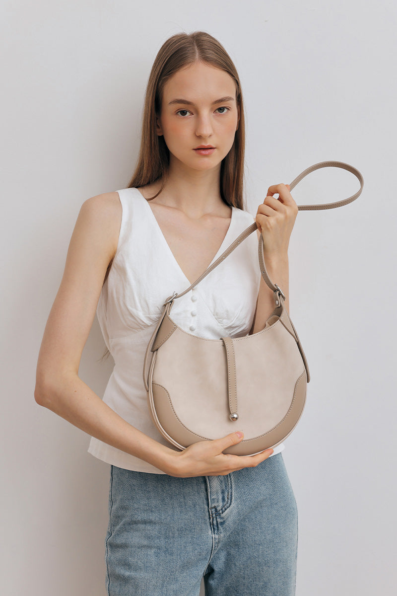 Lisbon Shoulder Bag in Stone - Image 4