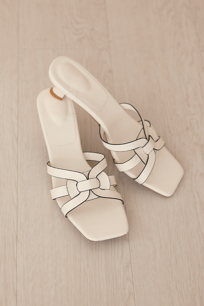 Lorin Interlocking Kitten Heels in Cream - Image 3