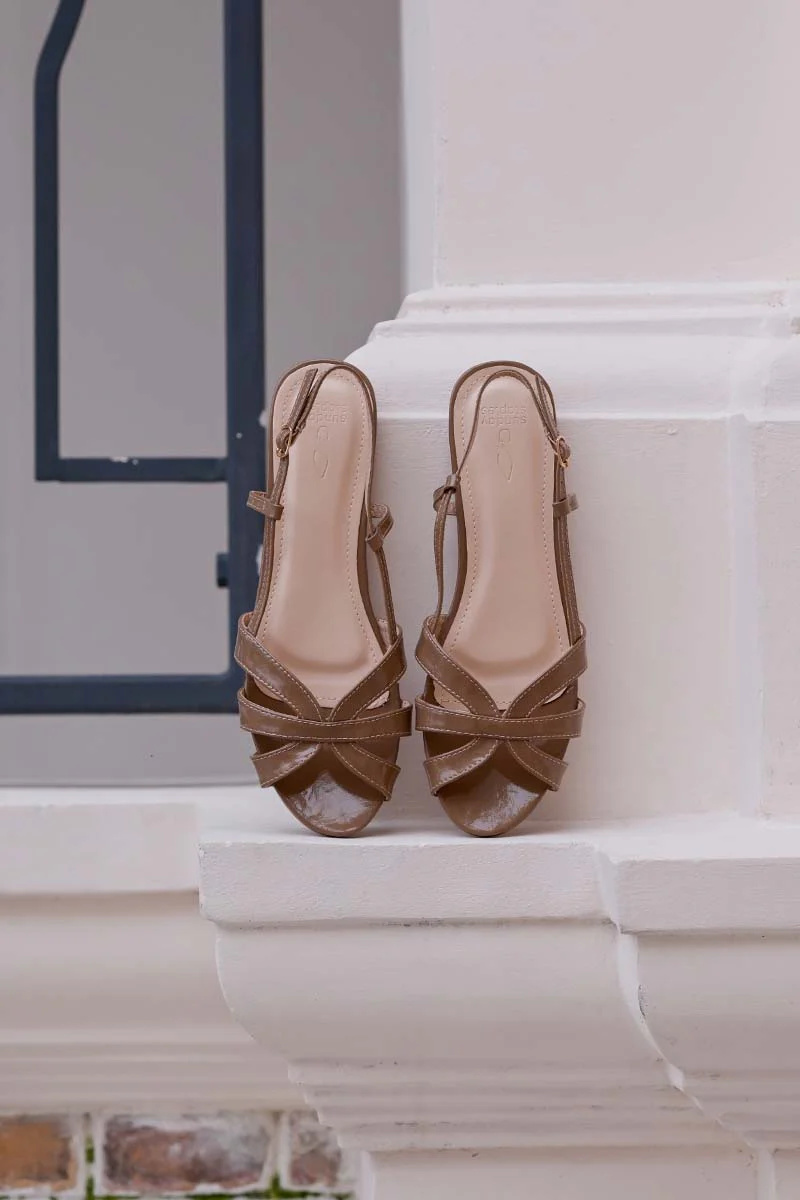 Lovi Interlocking Sandals in Light Mocha Patent