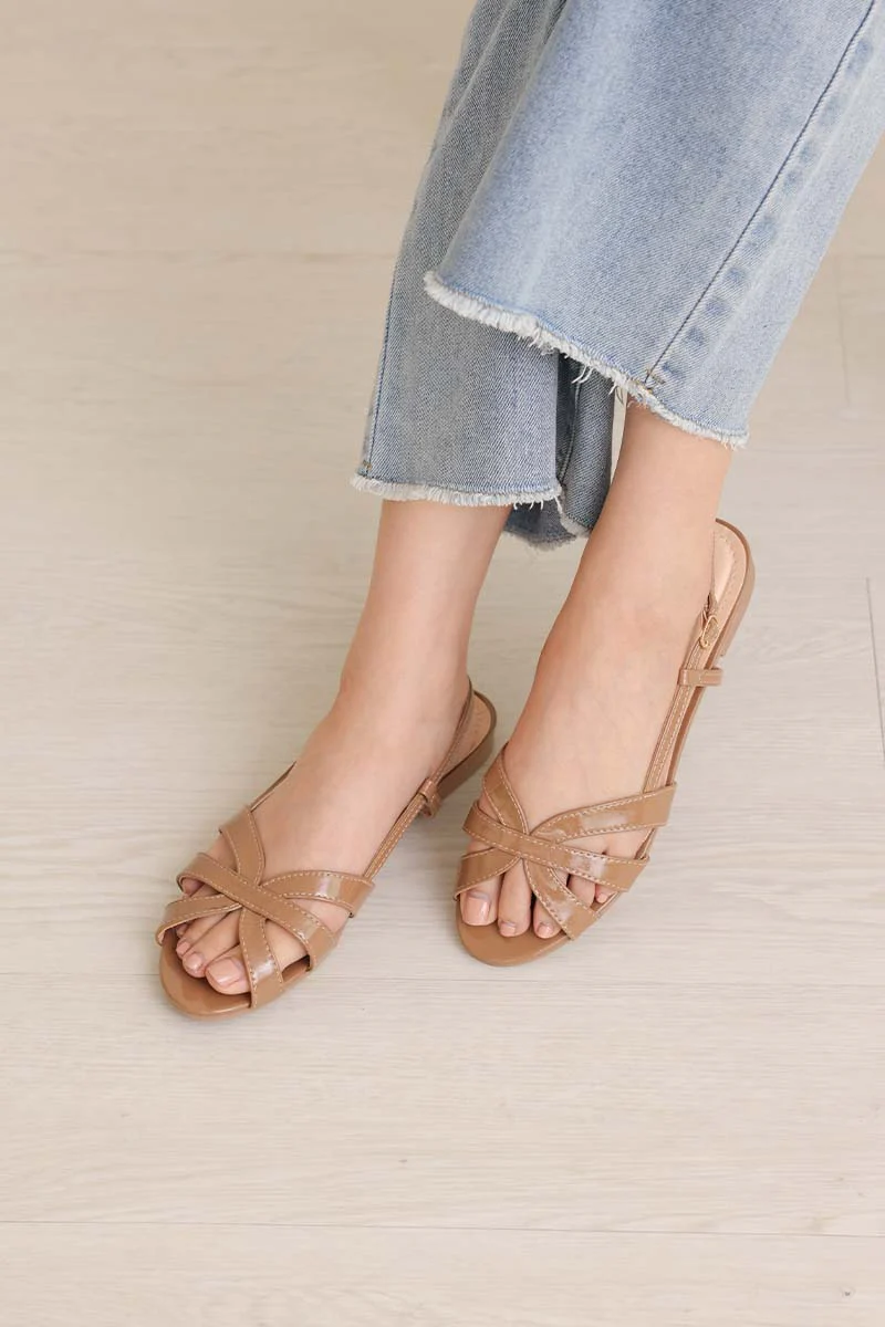 Lovi Interlocking Sandals in Light Mocha Patent - Image 4