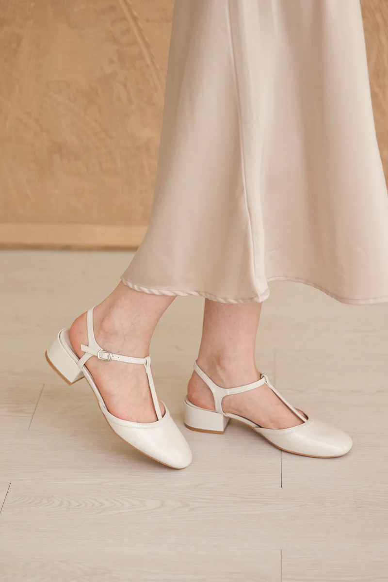 Malorie Tbar Heels in Cream Patent - Image 3