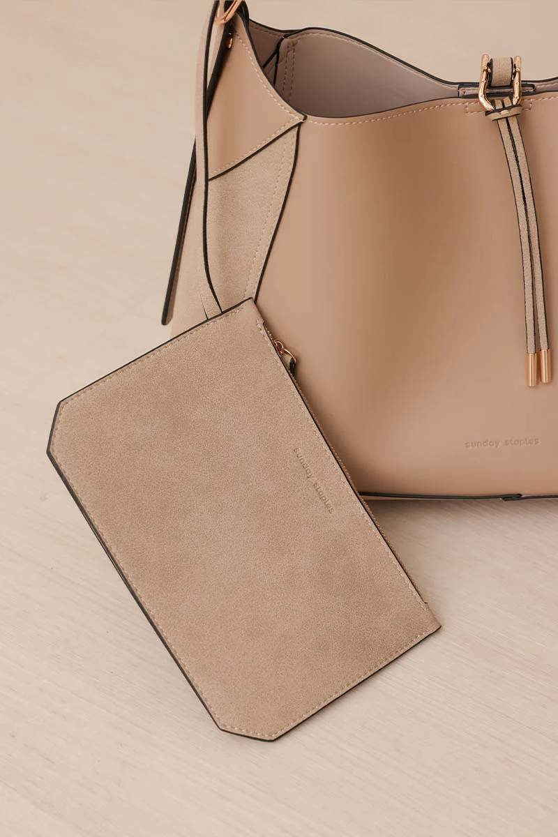 Manhattan Tote Bag in Taupe - Image 5