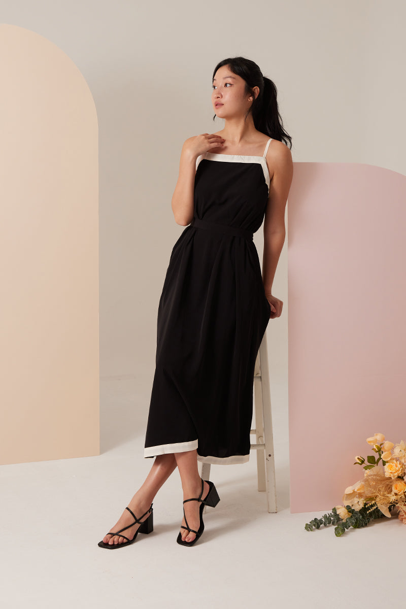 Mattea Strappy Sandals in Black