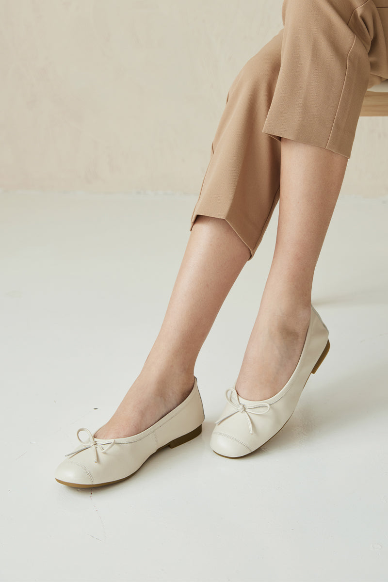 Melodie Calf Leather Ballet Flats in Cream - Image 3